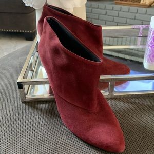 Zara woman burgundy booties
